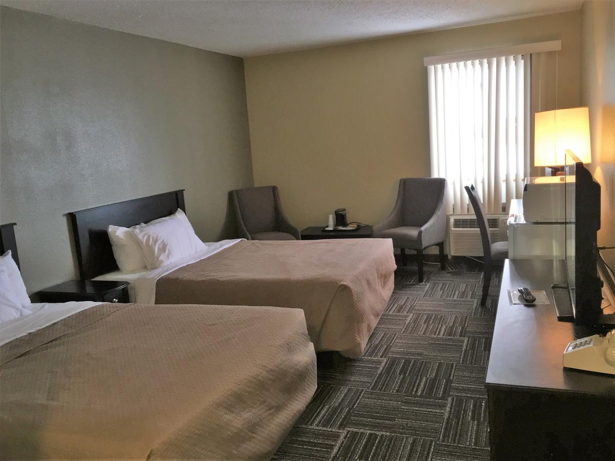 Sunlac Inn Devils Lake Zewnętrze zdjęcie